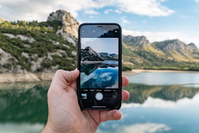 10 Best Low Light Camera Phones | Cell To Phone Phones with best low light camera
